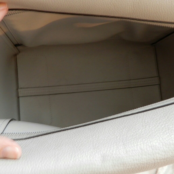 Michael Kors Mercer Tote - Picture 4 of 5